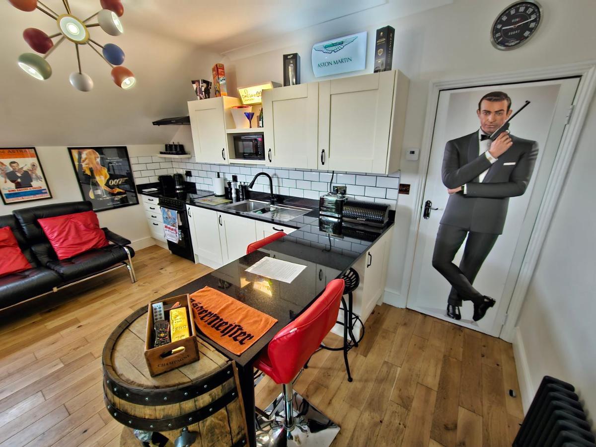 Southsea Royale James Bond 3 Bed Cool Penthouse, Seafront Parking Portsmouth Exteriér fotografie