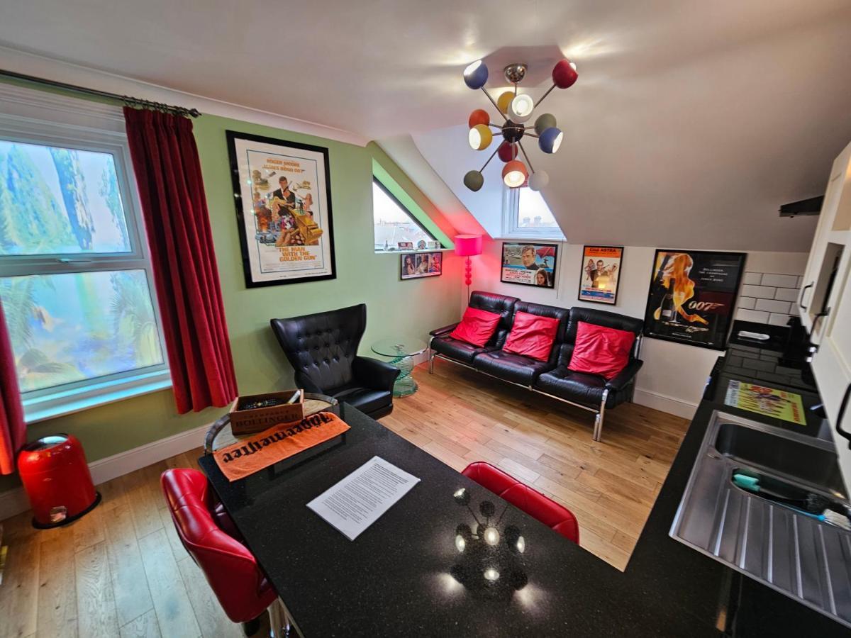 Southsea Royale James Bond 3 Bed Cool Penthouse, Seafront Parking Portsmouth Exteriér fotografie